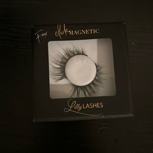 Lilly lashes magnetic